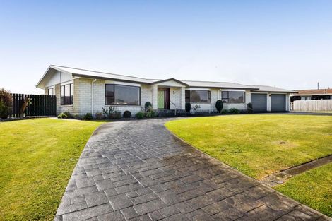Photo of property in 14 Pohutukawa Drive, Opunake, 4616