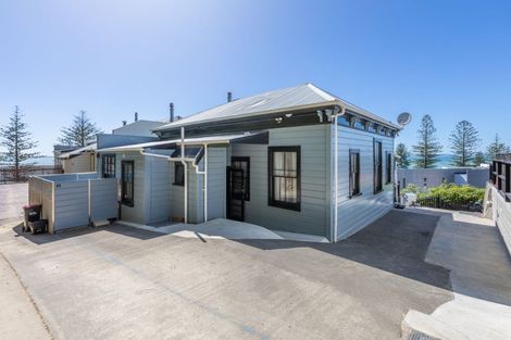 Photo of property in 4a Seaview Terrace, Bluff Hill, Napier, 4110