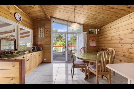 Photo of property in 90 Point View Drive, East Tamaki Heights, Auckland, 2016