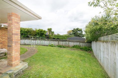 Photo of property in 8a Alison Street, Hamilton Lake, Hamilton, 3204