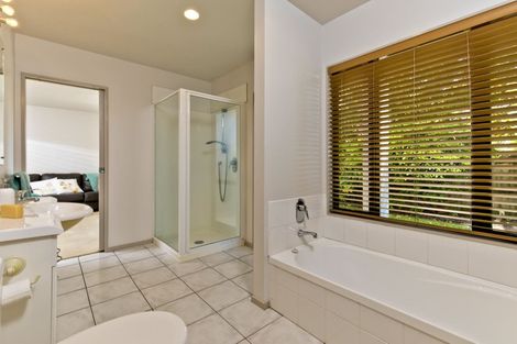 Photo of property in 2/17 Sartors Avenue, Northcross, Auckland, 0630