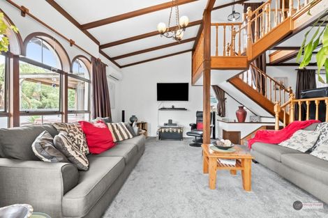 Photo of property in 21 Dalton Grove, Stokes Valley, Lower Hutt, 5019