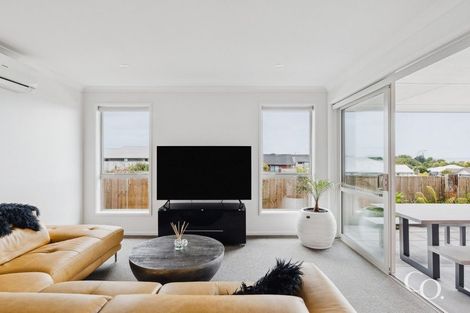 Photo of property in 89 Bert Wall Drive, Omokoroa, 3114