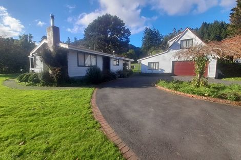 Photo of property in Duck Inn, 1937 Akatarawa Road, Akatarawa Valley, Upper Hutt, 5372