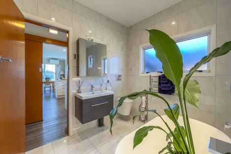 Photo of property in 28 Burwood Road, Matamata, 3400