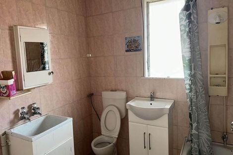 Photo of property in 3/133 Titirangi Road, New Lynn, Auckland, 0600