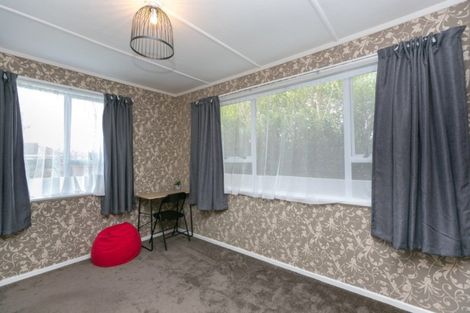 Photo of property in 7 Drake Street, Vogeltown, New Plymouth, 4310