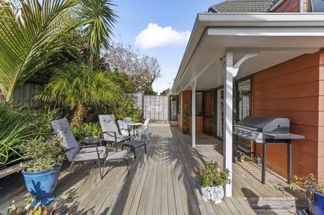 Photo of property in 2/94a Coronation Road, Hillcrest, Auckland, 0627