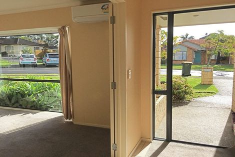 Photo of property in 10 Sayes Close, East Tamaki, Auckland, 2013