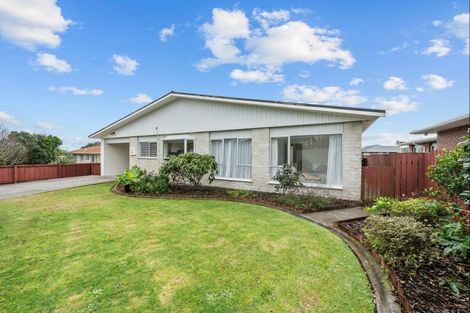 Photo of property in 19 Bronte Place, Whalers Gate, New Plymouth, 4310