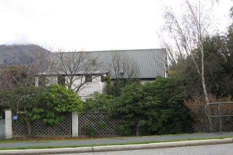 Photo of property in 22 Beacon Point Road, Wanaka, 9305
