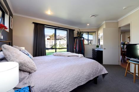 Photo of property in 35 Hollybush Drive, Brightwater, 7022