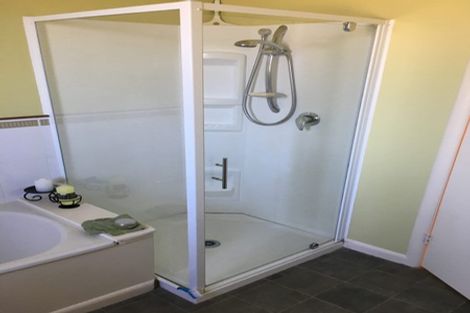 Photo of property in 61a Vardon Road, St Andrews, Hamilton, 3200