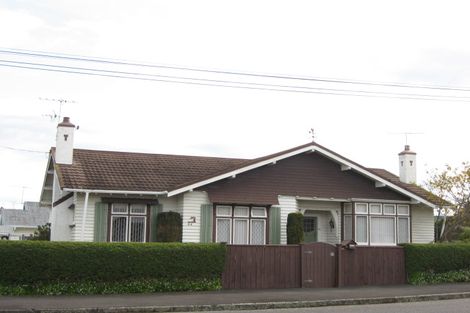 Photo of property in 44 Cutfield Road, New Plymouth, 4310