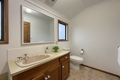 Photo of property in 46a East Coast Road, Milford, Auckland, 0620