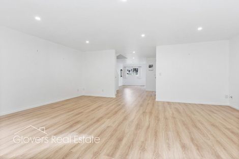 Photo of property in 2/18 Wattle Street, New Lynn, Auckland, 0600