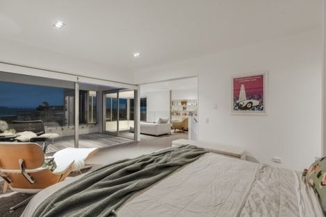 Photo of property in 39 Taumata Road, Omaha, 0986