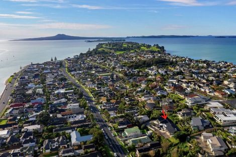 Photo of property in 64a Hattaway Avenue, Bucklands Beach, Auckland, 2012