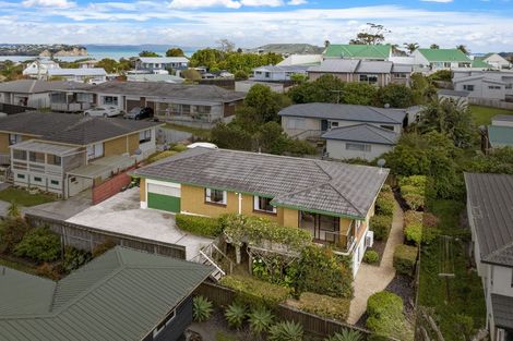 Photo of property in 3/41 Rawhiti Road, Manly, Whangaparaoa, 0930