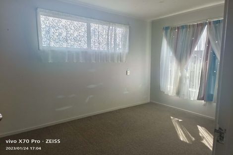 Photo of property in 49 Walworth Avenue, Pakuranga Heights, Auckland, 2010