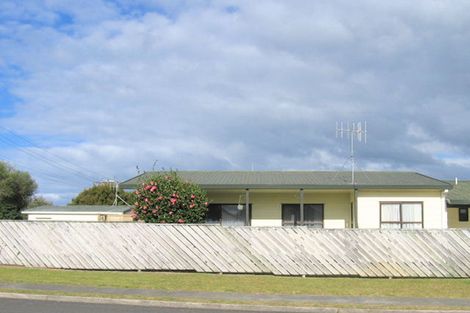 Photo of property in 100a The Drive, Whangamata, 3620