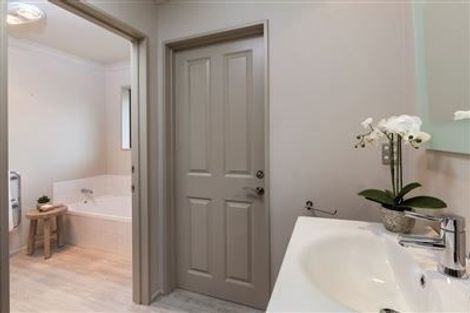 Photo of property in 19 Hemingway Place, Spencerville, Christchurch, 8083