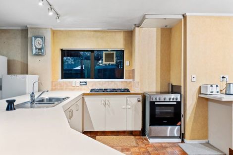 Photo of property in 17 Lane Place, Awapuni, Palmerston North, 4412