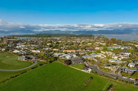 Photo of property in 15 Lionel Place, Mapua, 7005