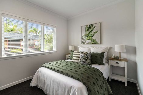 Photo of property in 72 Ngataringa Road, Devonport, Auckland, 0624