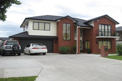 Photo of property in 17 Crossandra Drive, Mangere, Auckland, 2022