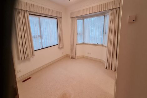 Photo of property in 10 Glamis Avenue, Strathmore Park, Wellington, 6022