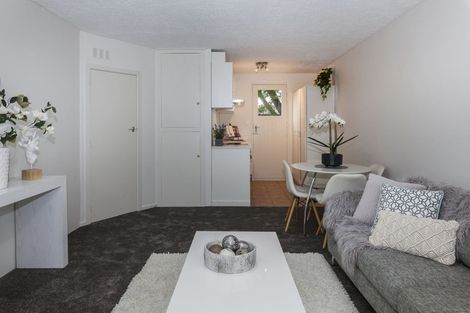 Photo of property in 2/40 Leinster Road, Merivale, Christchurch, 8014