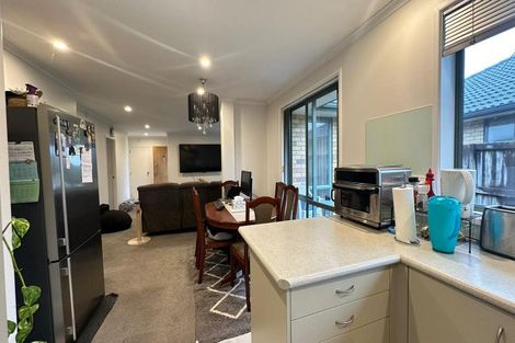 Photo of property in 4 Nobleman Place, Hamilton East, Hamilton, 3216