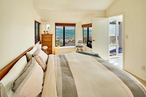 Photo of property in 19 Moana Road, Plimmerton, Porirua, 5026