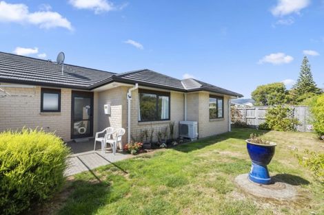 Photo of property in 20 Ian Peter Way, Otaki, 5512