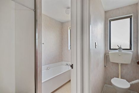 Photo of property in 2/61 Sarabande Avenue, Redwood, Christchurch, 8051