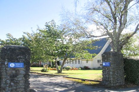 Photo of property in 2/27 Comeskey Grove, Elderslea, Upper Hutt, 5018