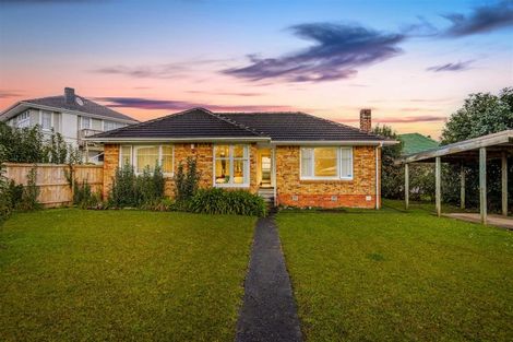 Photo of property in 20 Wilsher Crescent, Henderson, Auckland, 0612