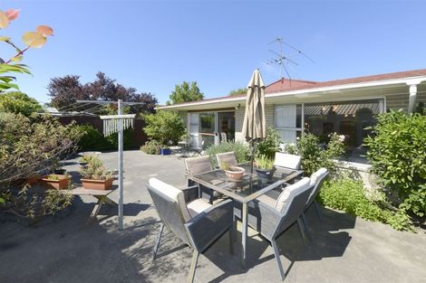 Photo of property in 50 Kent Lodge Avenue, Avonhead, Christchurch, 8042