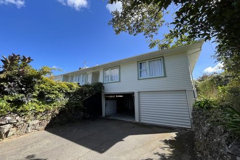 Photo of property in 109 Ennis Avenue, Pakuranga Heights, Auckland, 2010