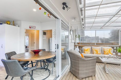 Photo of property in 44 Jillian Drive, Ranui, Auckland, 0612