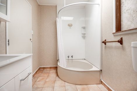 Photo of property in 6a Lander Place, Flaxmere, Hastings, 4120