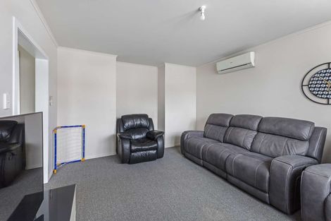 Photo of property in 32 Pendarves Street, New Plymouth, 4310
