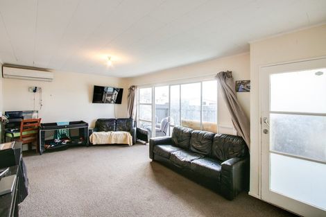 Photo of property in 1 Ripon Place, Tamatea, Napier, 4112