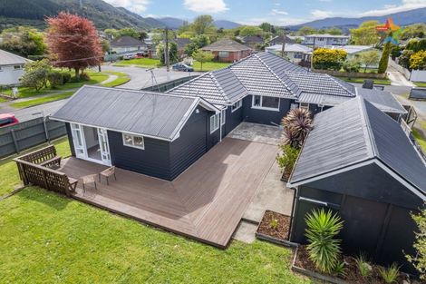 Photo of property in 1 Davis Crescent, Elderslea, Upper Hutt, 5018