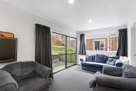 Photo of property in 96 Harbour Terrace, North Dunedin, Dunedin, 9016