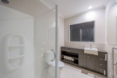 Photo of property in 6 Fairhill Place, Flat Bush, Auckland, 2016