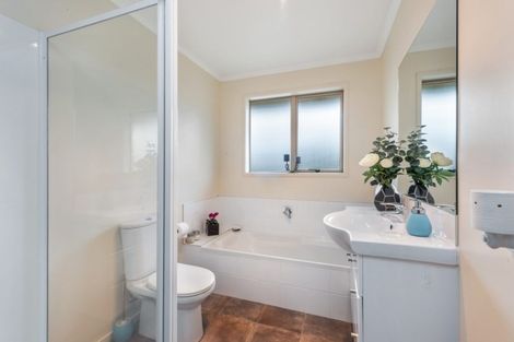 Photo of property in 92 Stirling Drive, Morrinsville, 3300