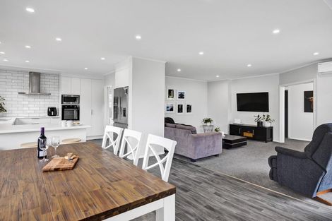 Photo of property in 38 Hunter Street, Hawera, 4610