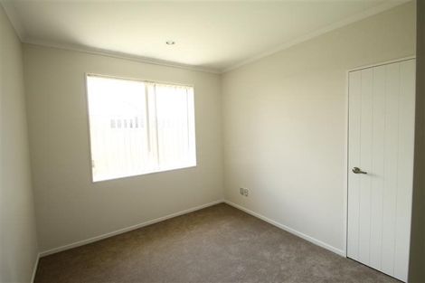 Photo of property in 23 Erceg Way, Rosehill, Papakura, 2113